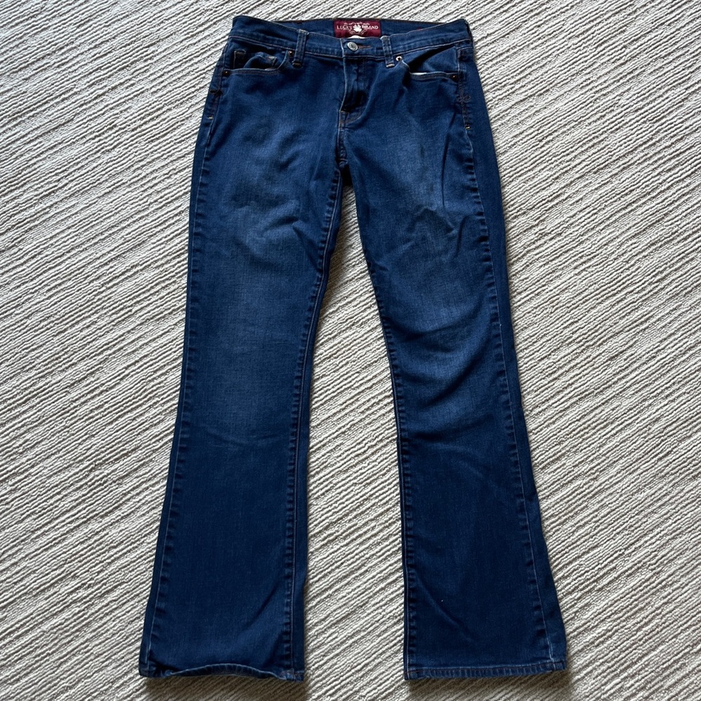 Lucky brand Sofia boot cut low rise jeans size 6